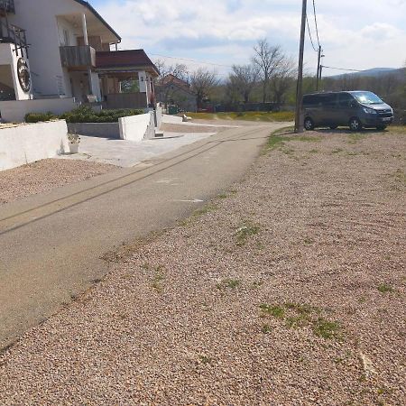 Hotel B&B Mama Mia Obrovac Zewnętrze zdjęcie